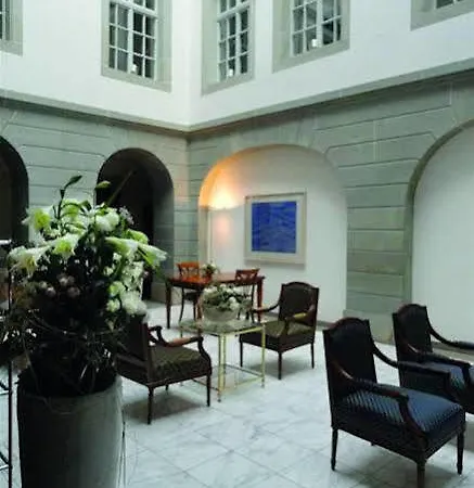 호텔 Stadthaus 4*